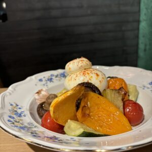 Burrata et légumes d'automne grillés