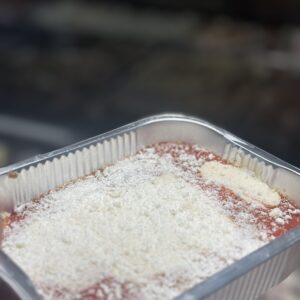 Ravioli Géant à l'aubergine et sauce tomate fraîche